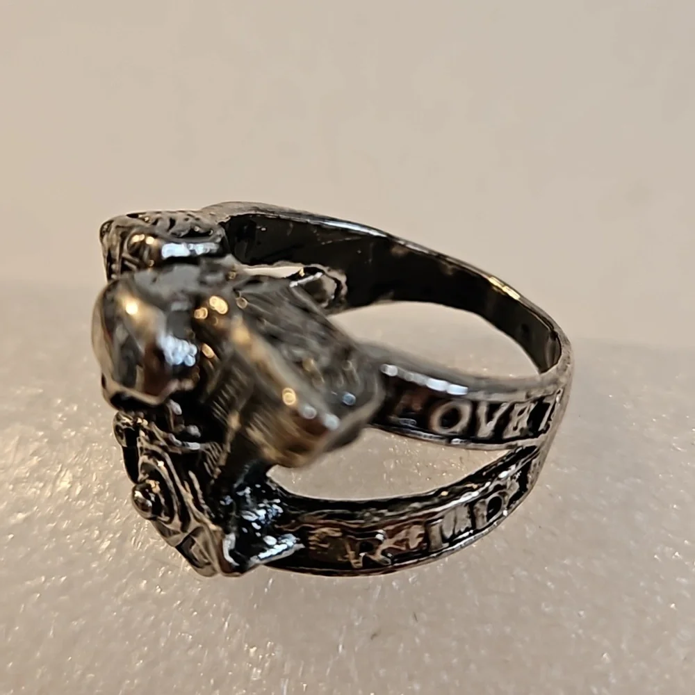 KNUCKLEHEAD & SKULL Stainless Steel Size 11 Silvertone Ring 